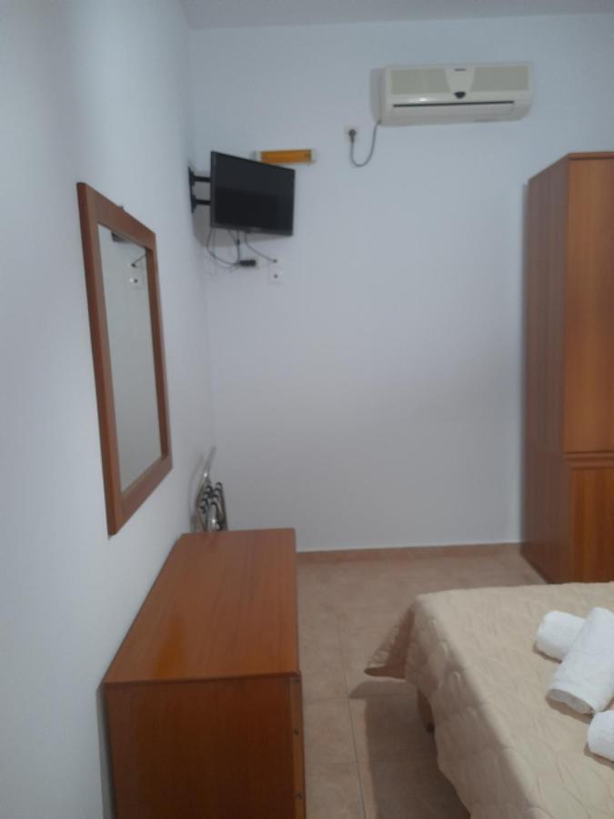 Elzahed Apartments Maestro Кімолос Екстер'єр фото