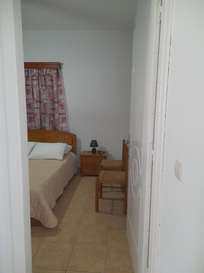 Elzahed Apartments Maestro Кімолос Екстер'єр фото